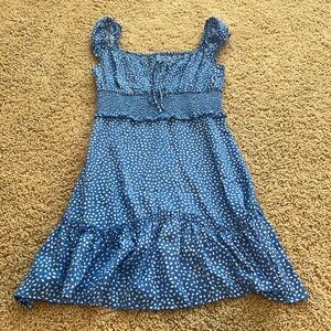 women’s blue and white sundress